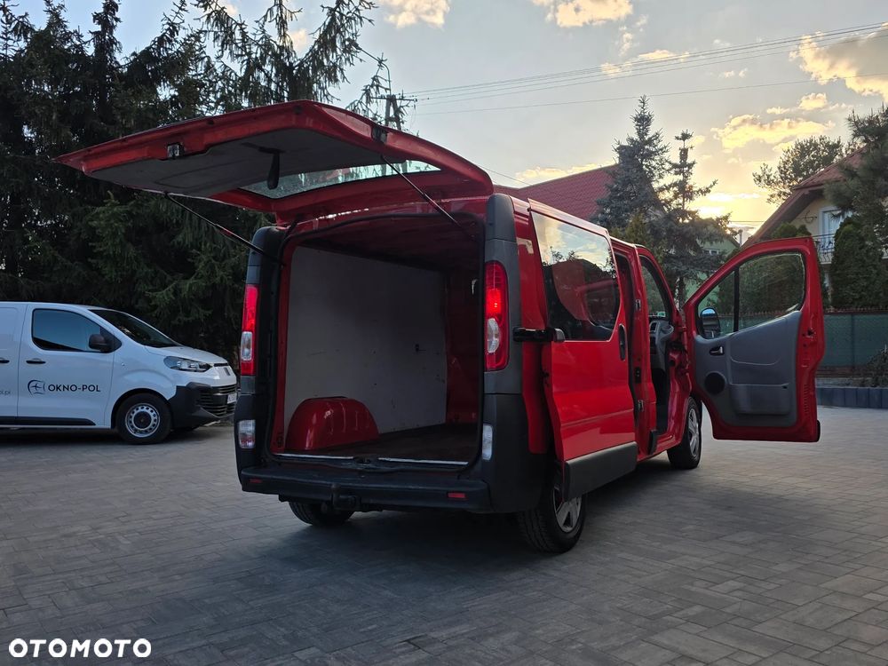 Opel Vivaro - 11