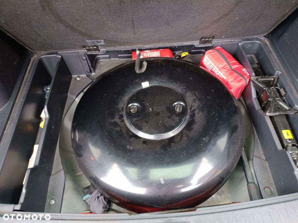 Kia Sportage 2.0 Tour - 6