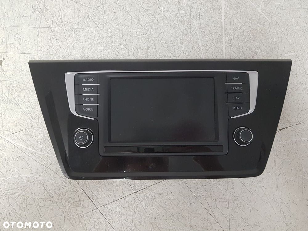 ORYGINALNY WYSWIETLACZ PANEL RAMKA RADIA VW GOLF 7 PASSAT B8 TOURAN III 3 5TA SHARAN II ALHAMBRA 2 - 2