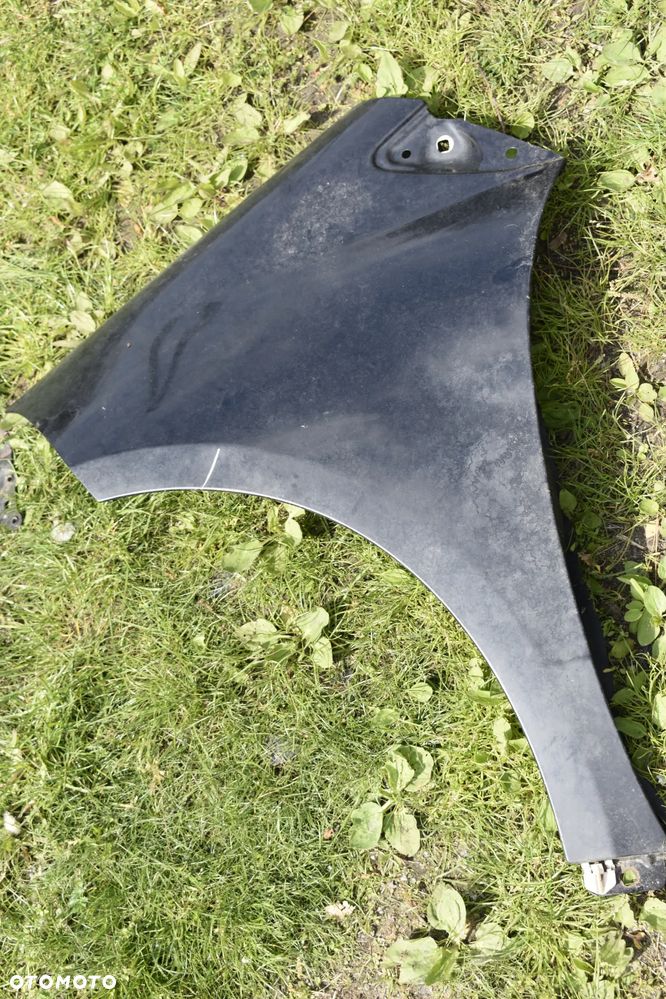 Mercedes aklasa w169 lift błotnik lewy przód 197