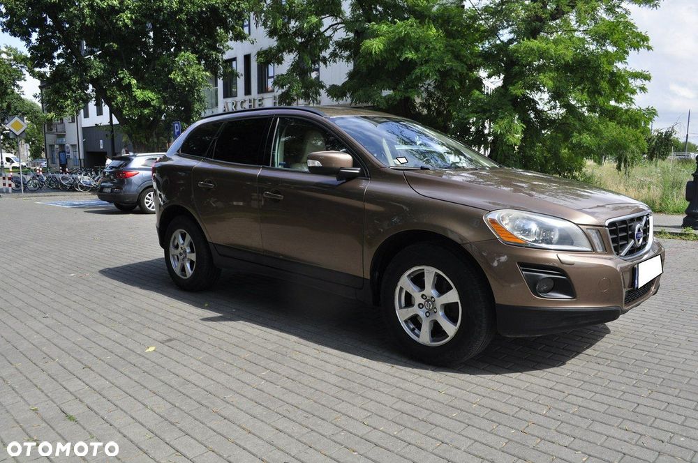 Volvo XC 60 2.4D AWD - 8