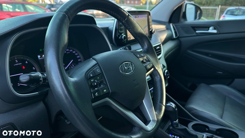 Hyundai Tucson 2.0 CRDI 4WD Automatik Premium - 16