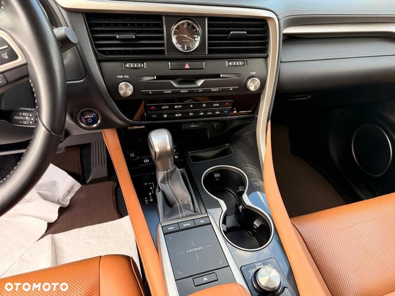 Lexus RX 450h Business Edition + - 13