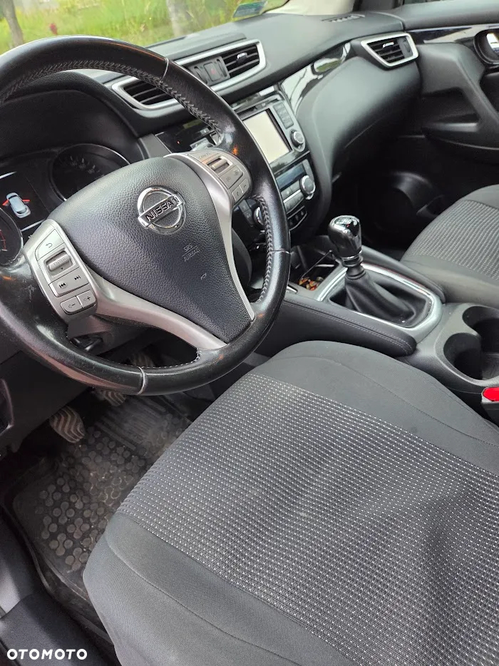 Nissan Qashqai 1.6 DIG-T N-Connecta - 9