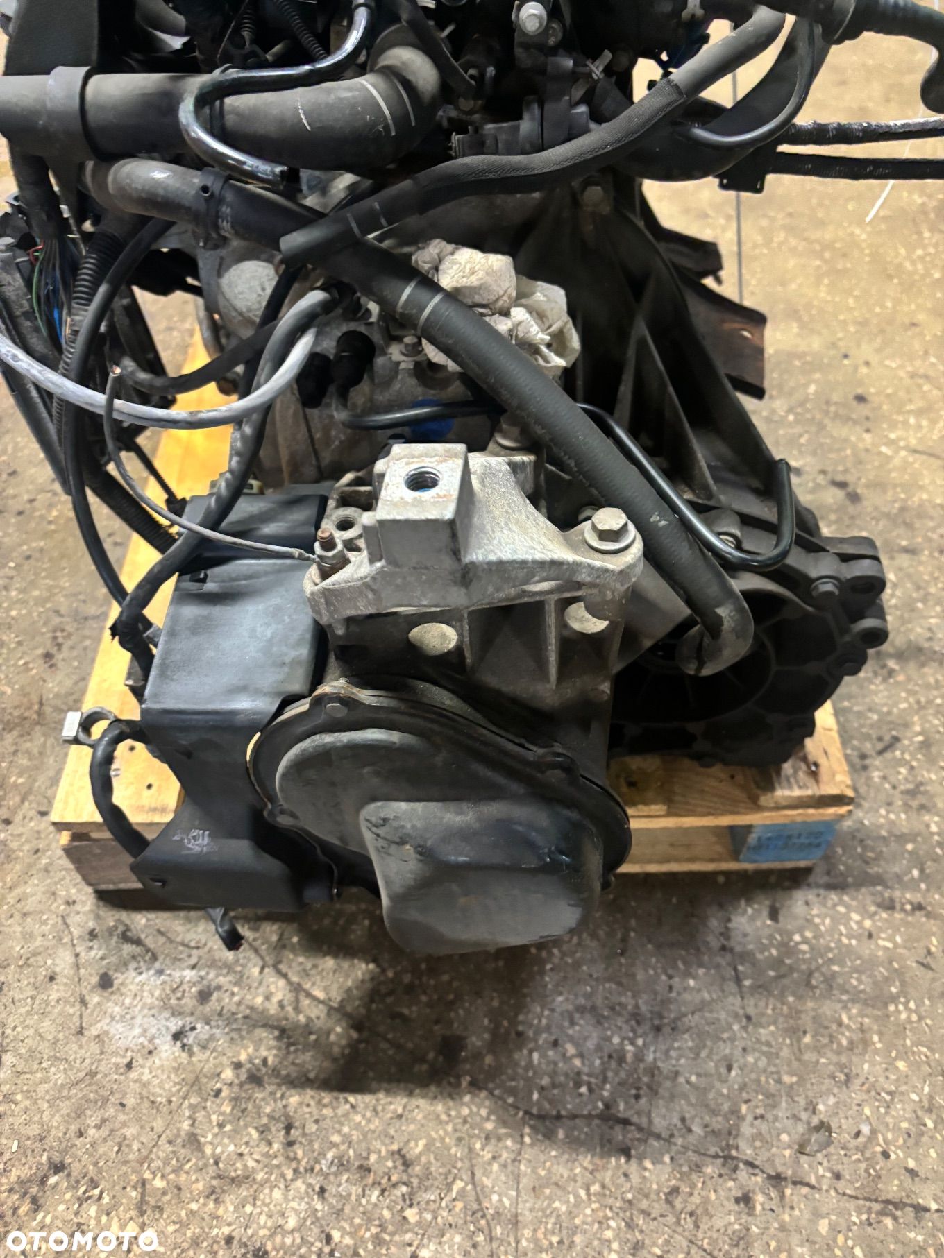 Ford Fokus MK2 1.6 16V skrzynia biegów kod 3M5R-7002-NF - 1