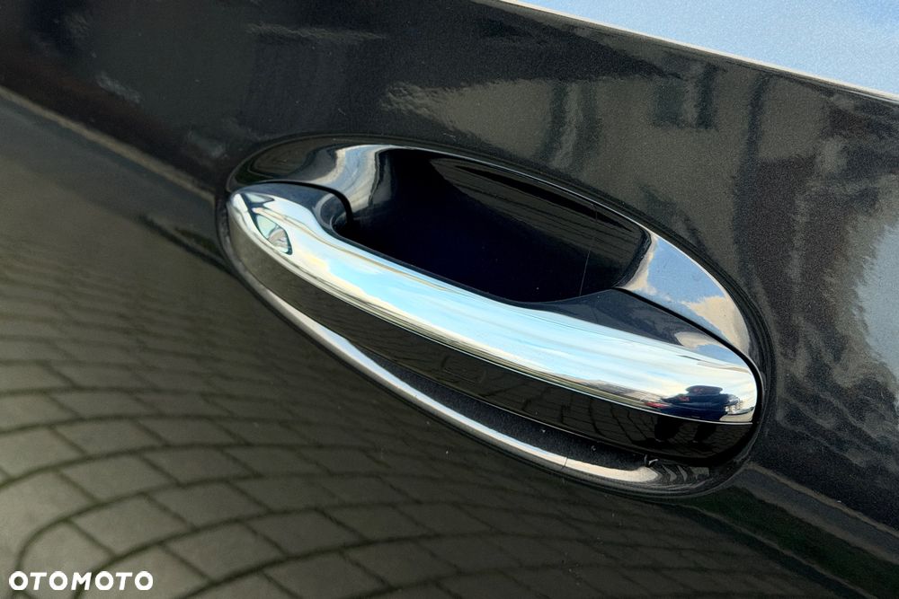 Mercedes-Benz Klasa C 300 d 9G-TRONIC - 28