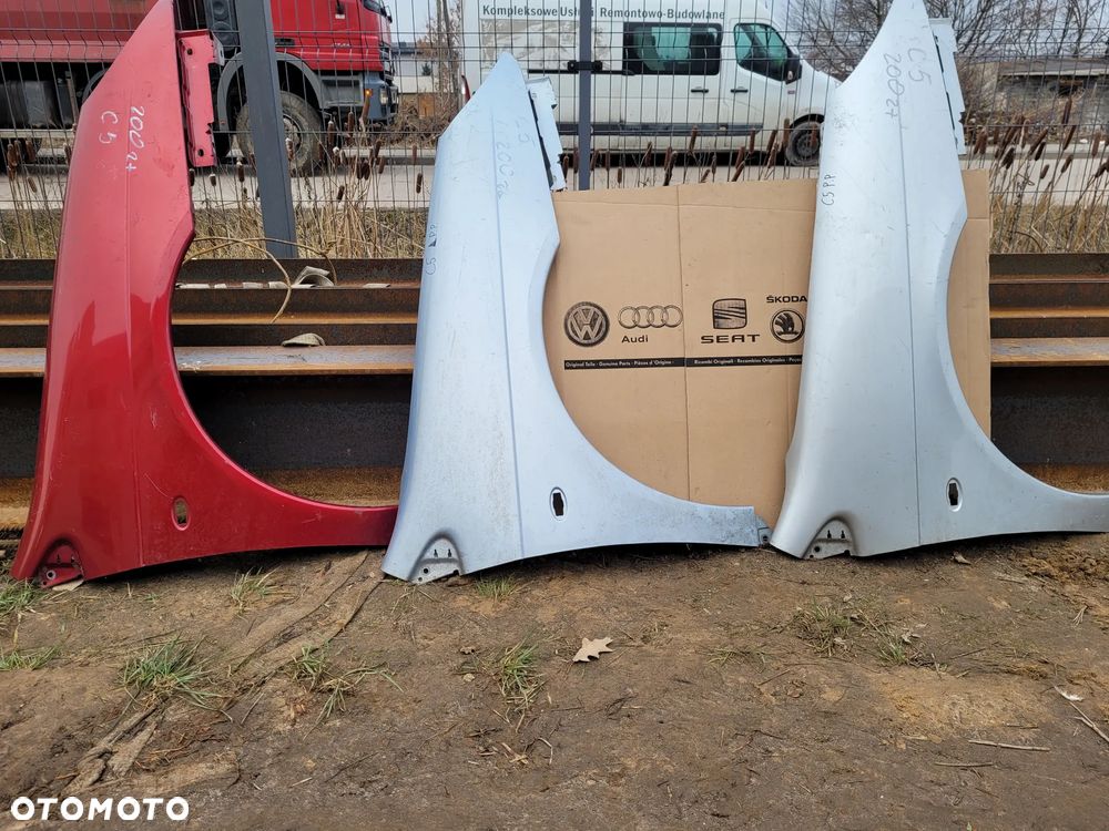 BŁOTNIK PRAWY PRZÓD CITROEN C5 II - 1