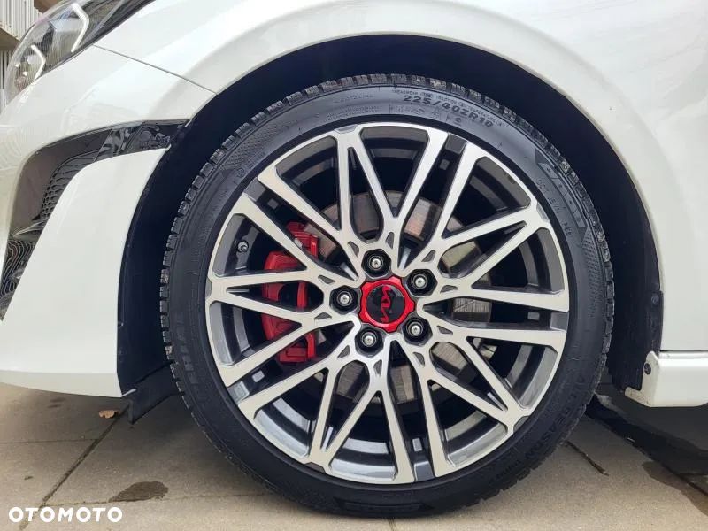 Kia Ceed 1.6 T-GDI GT DCT - 39