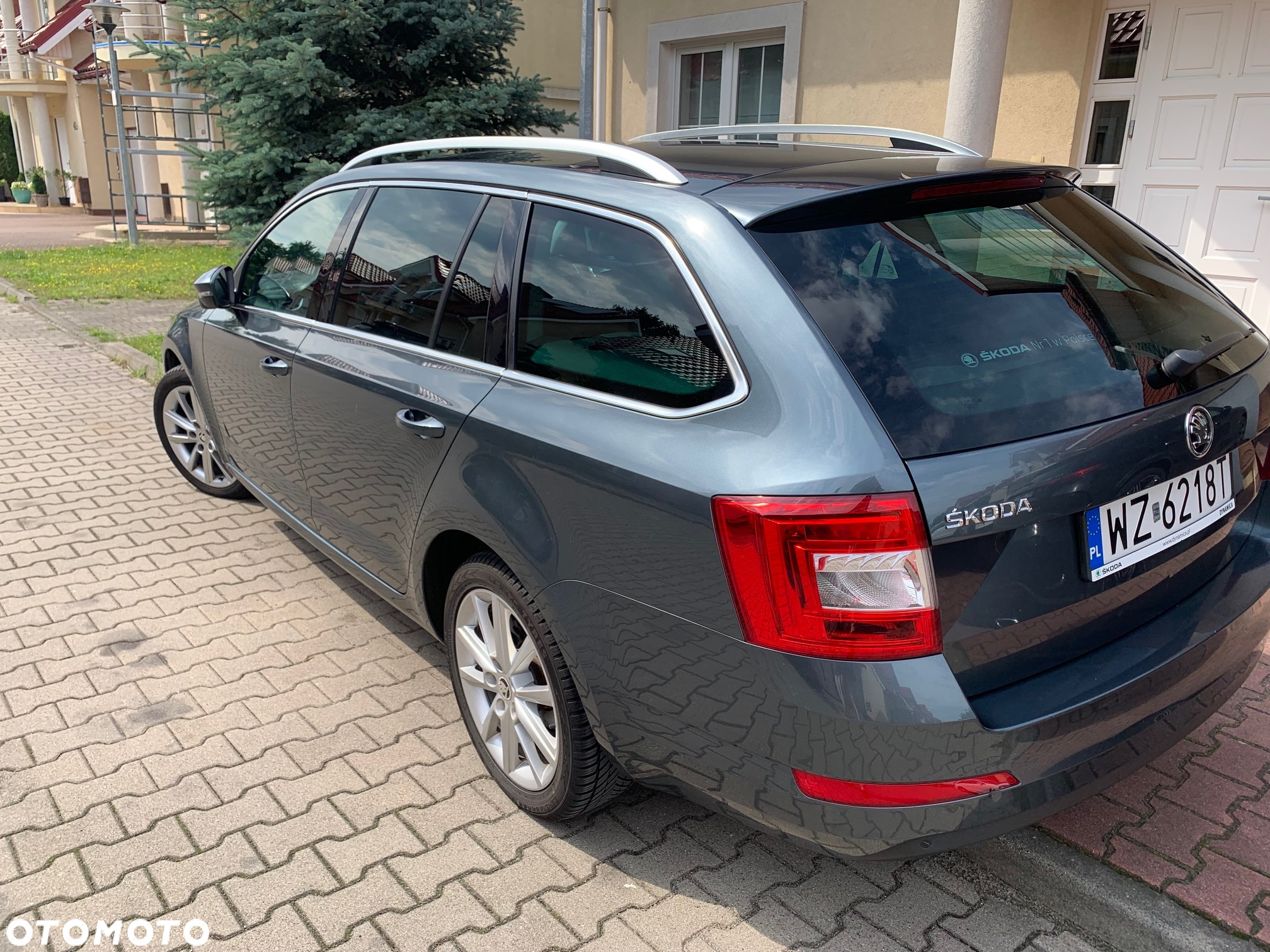 Skoda Octavia 2.0 TDI Style DSG - 3