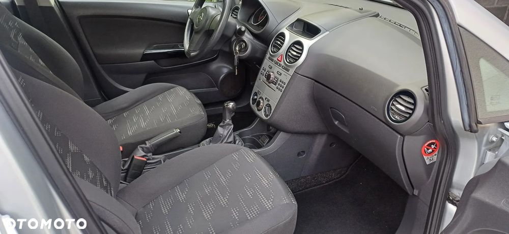 Opel Corsa - 14