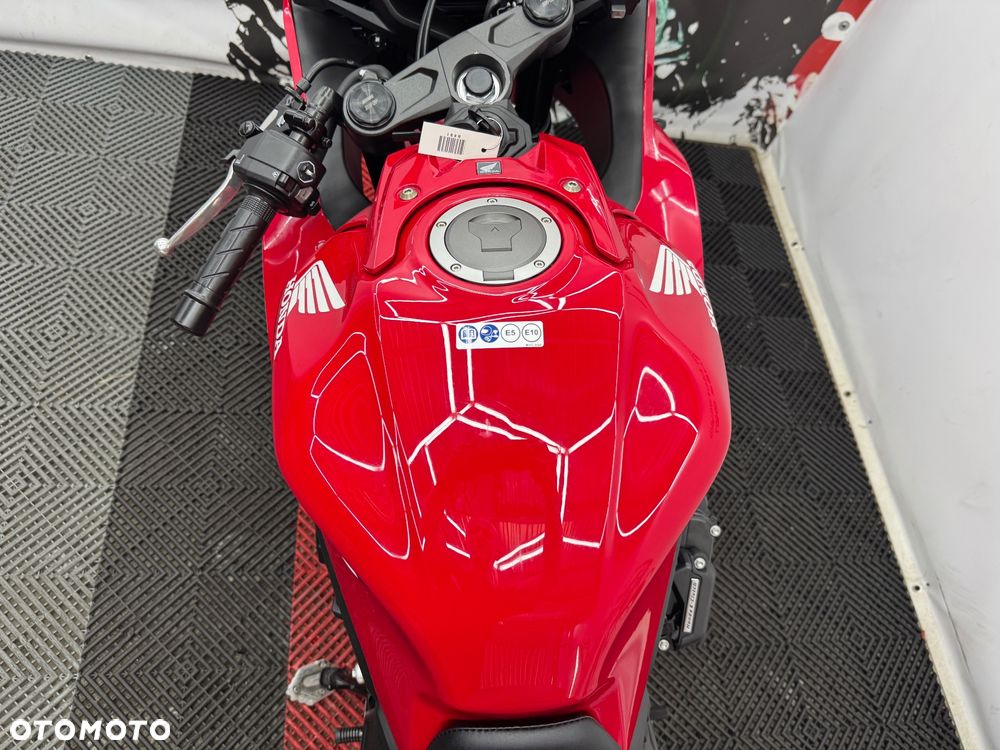 Honda CBR - 24