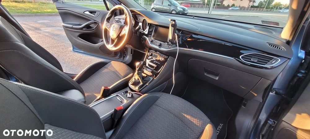 Opel Astra 1.4 T Elite - 7