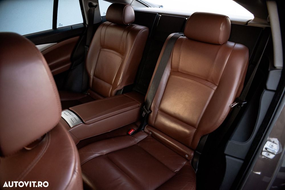 BMW Seria 5 520d Gran Turismo - 15