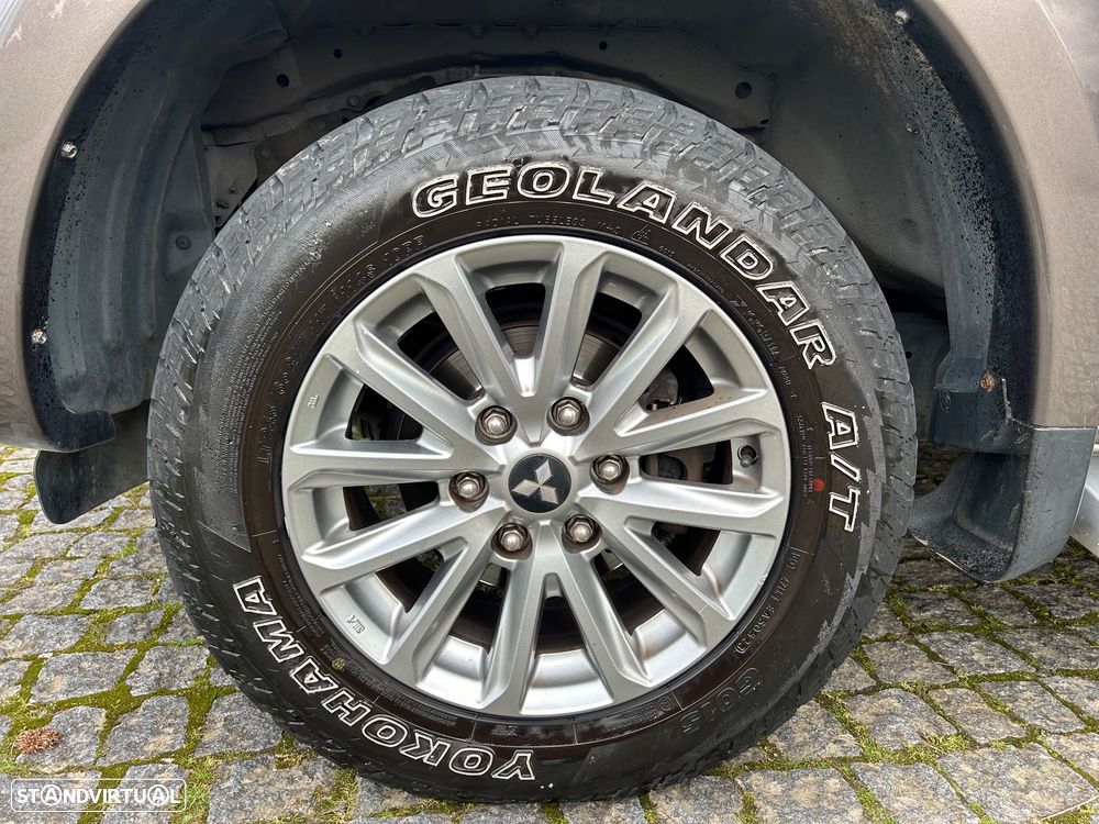 Mitsubishi L200 - 25