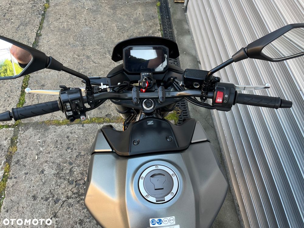 Honda Hornet - 28