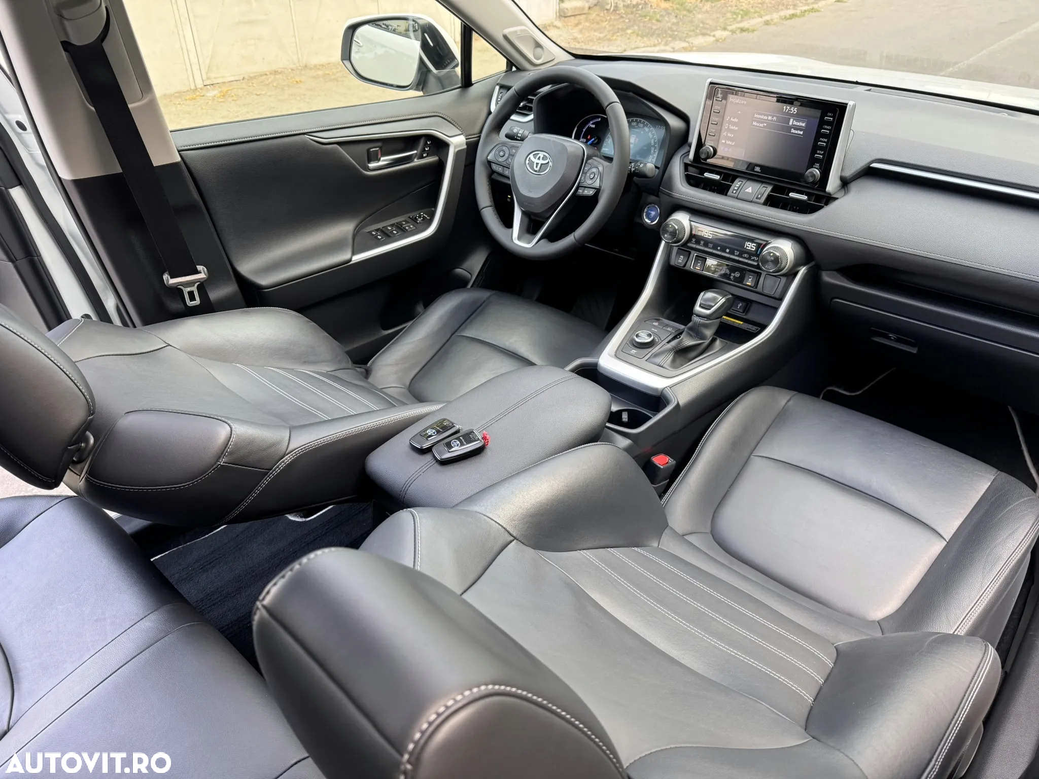 Toyota RAV4 2.5 Hybrid VVT-iE 4x4 Luxury - 30