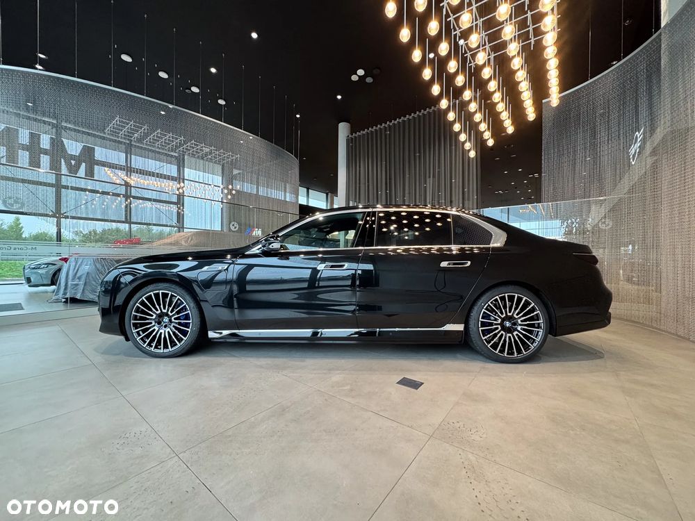 BMW Seria 7 M760e PHEV xDrive sport - 2