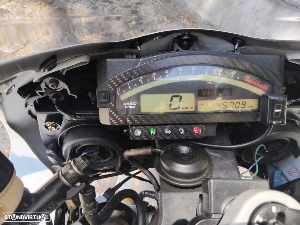 Honda VTR SP02 - 16