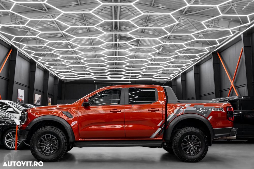 Ford Raptor - 30