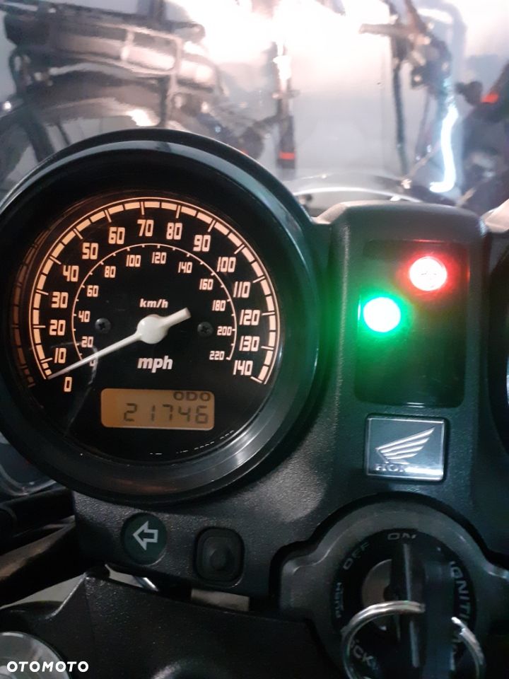 Honda CBF - 16