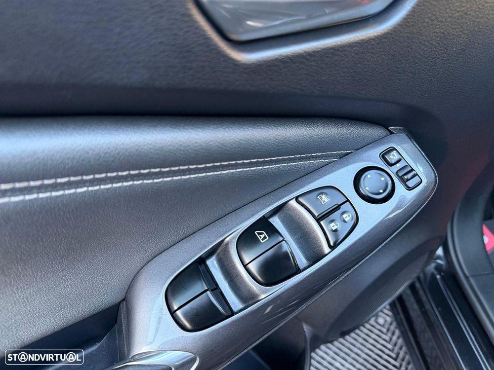 Nissan Juke 1.0 DIG-T N-Connecta DCT - 17