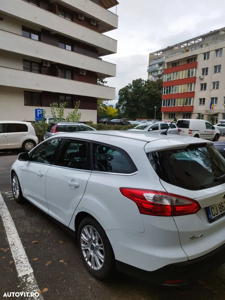 Ford Focus 1.6 TDCI DPF Titanium - 4