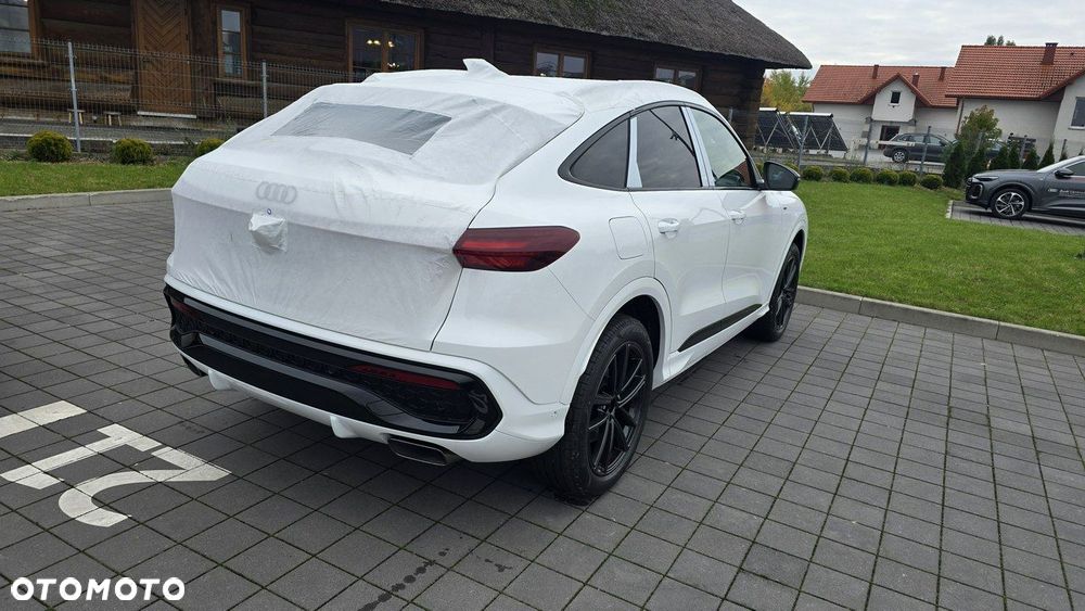 Audi Q5 Sportback - 5