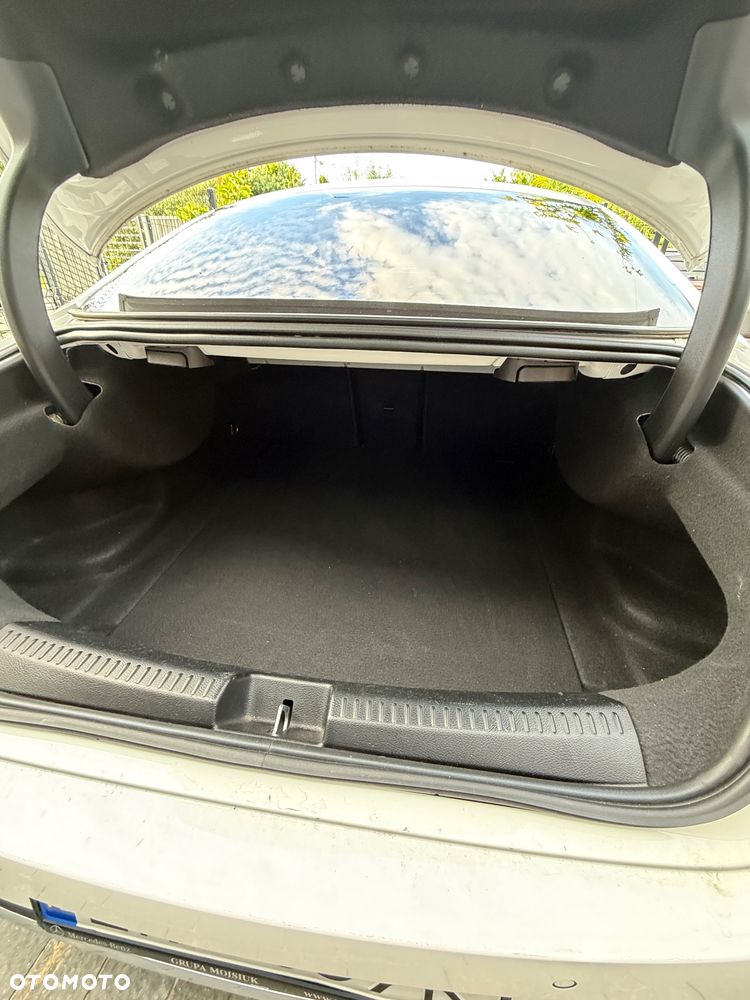 Mercedes-Benz CLA 200 AMG Line 7G-DCT - 23