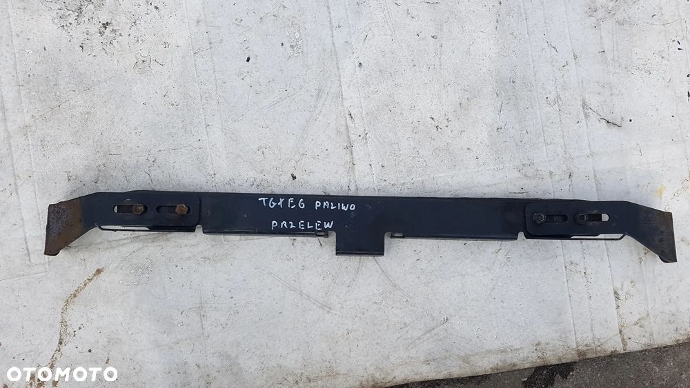 BELKA PODPÓRKA PRZEWODU RURKI PRZELEWU PALIWA MAN TGX  EURO 6 - 2