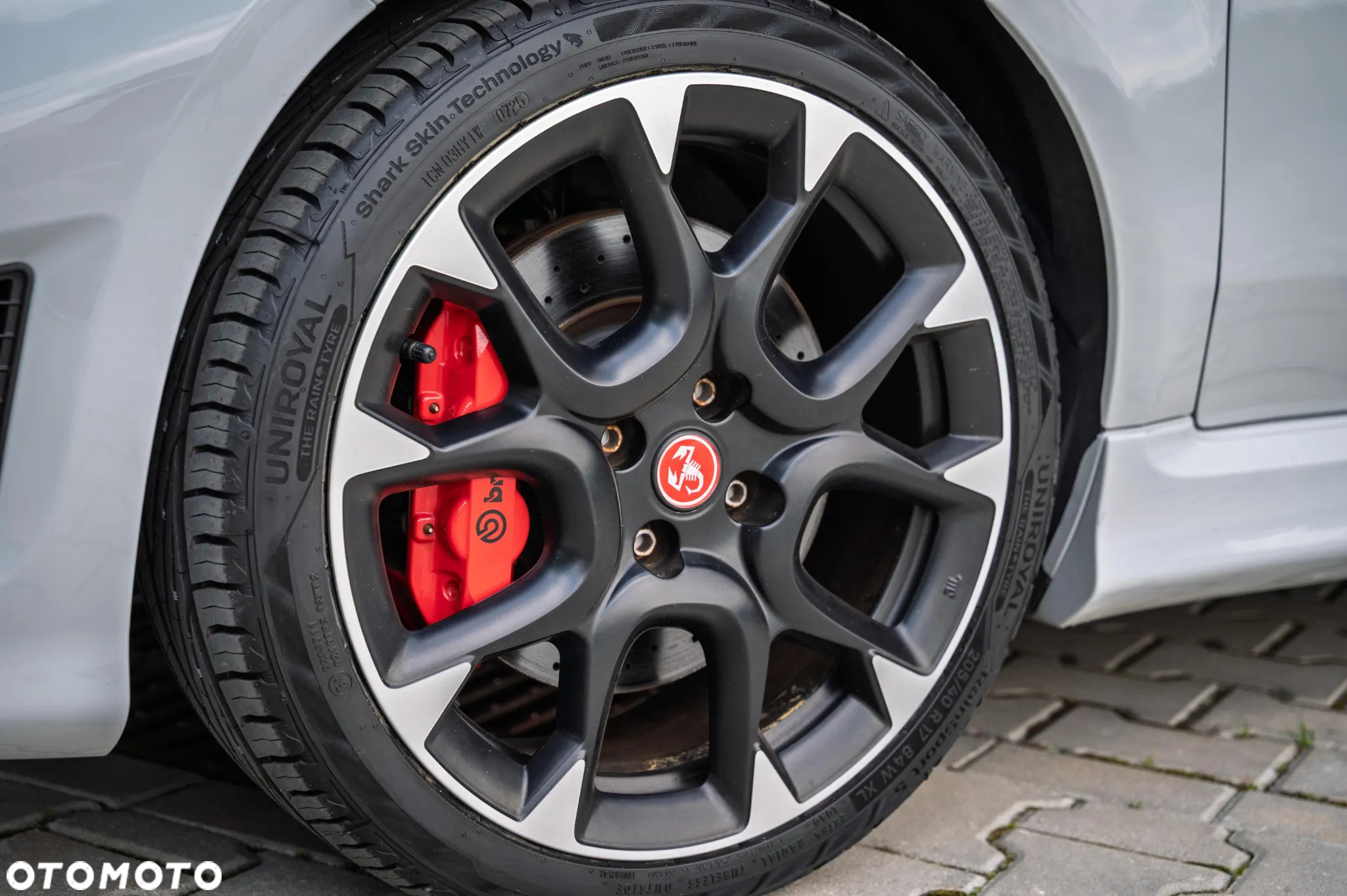 Fiat 500 595 Abarth Competizione - 12