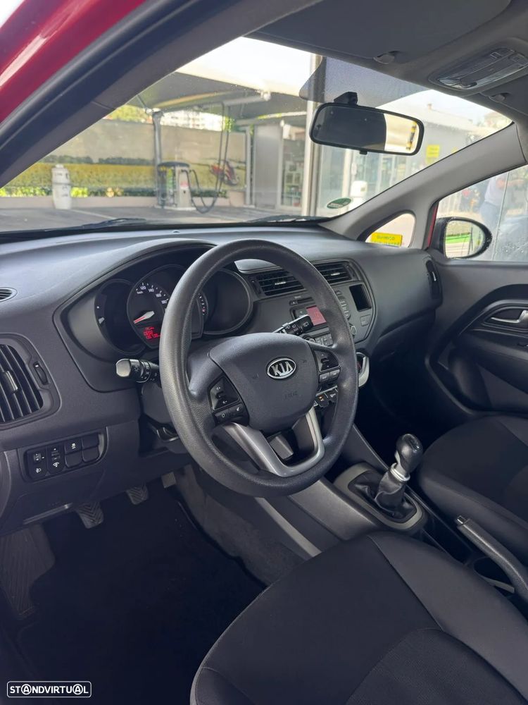 Kia Rio 1.4 Dream Team Edition - 5