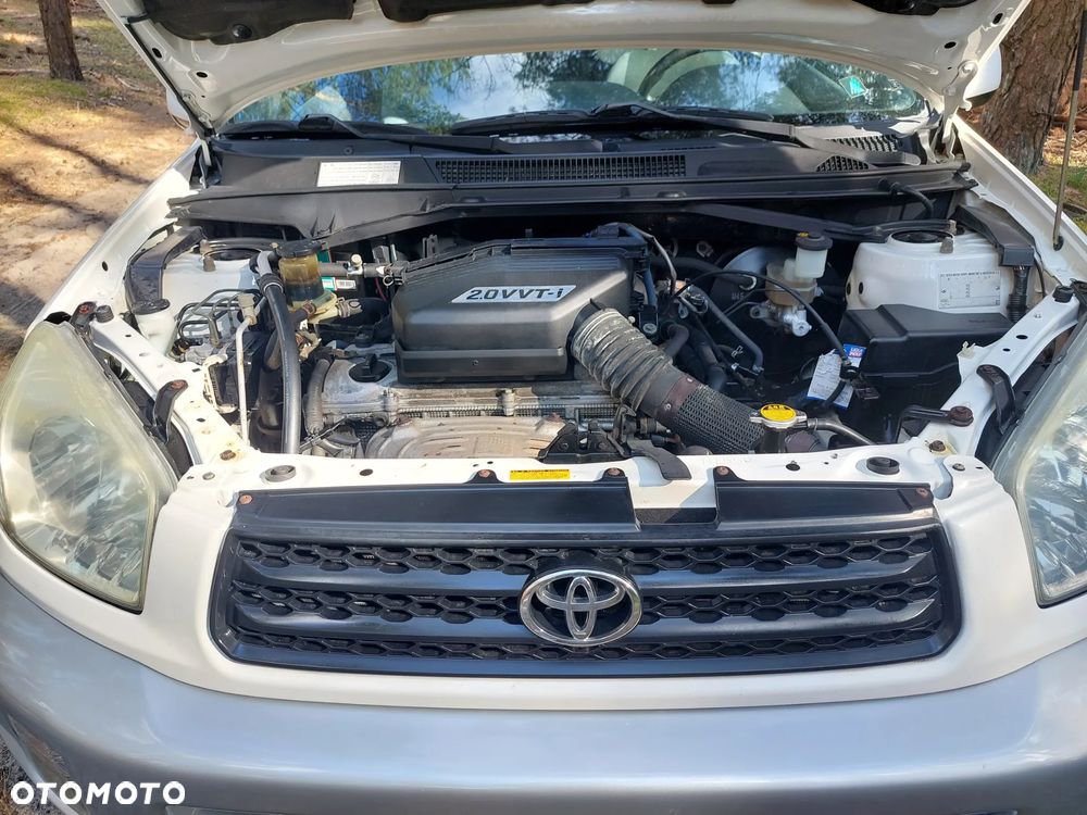 Toyota RAV4 4x4 Edition - 23