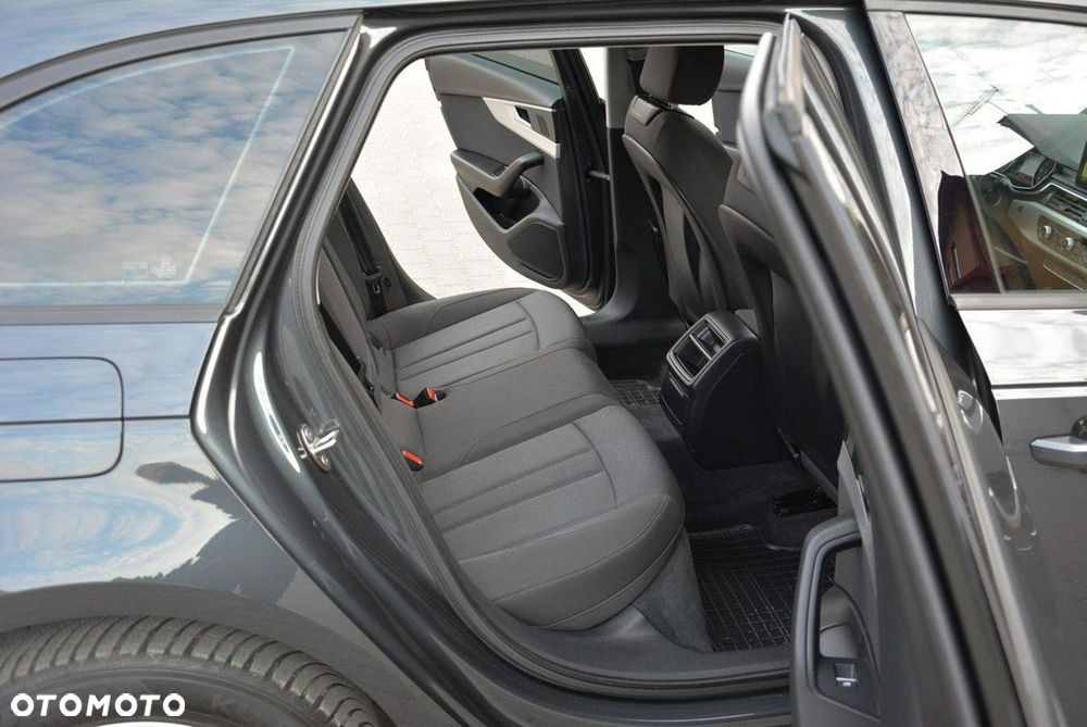 Audi A4 Avant 2.0 TDI DPF clean diesel Ambiente - 15