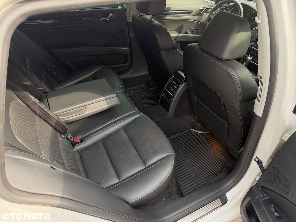 Skoda Superb 2.0 TSI L&K DSG - 25