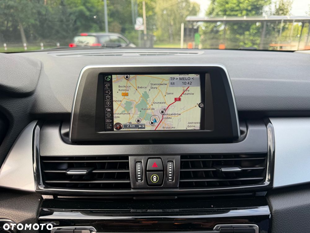 BMW Seria 2 218d - 18