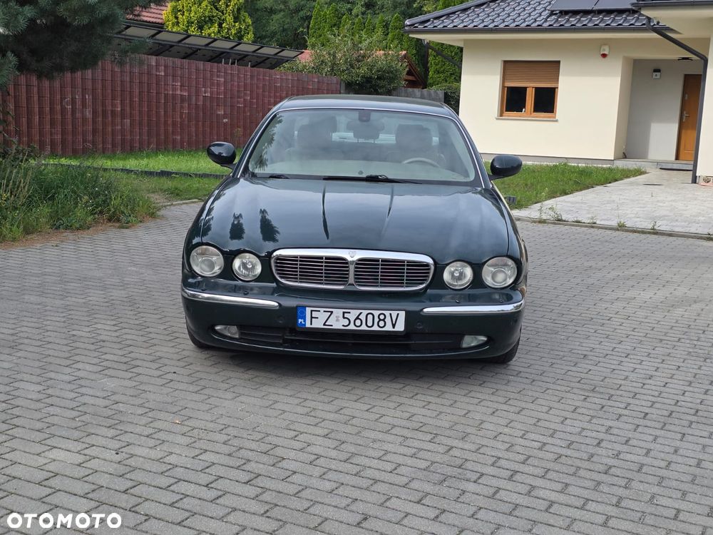Jaguar XJ - 2
