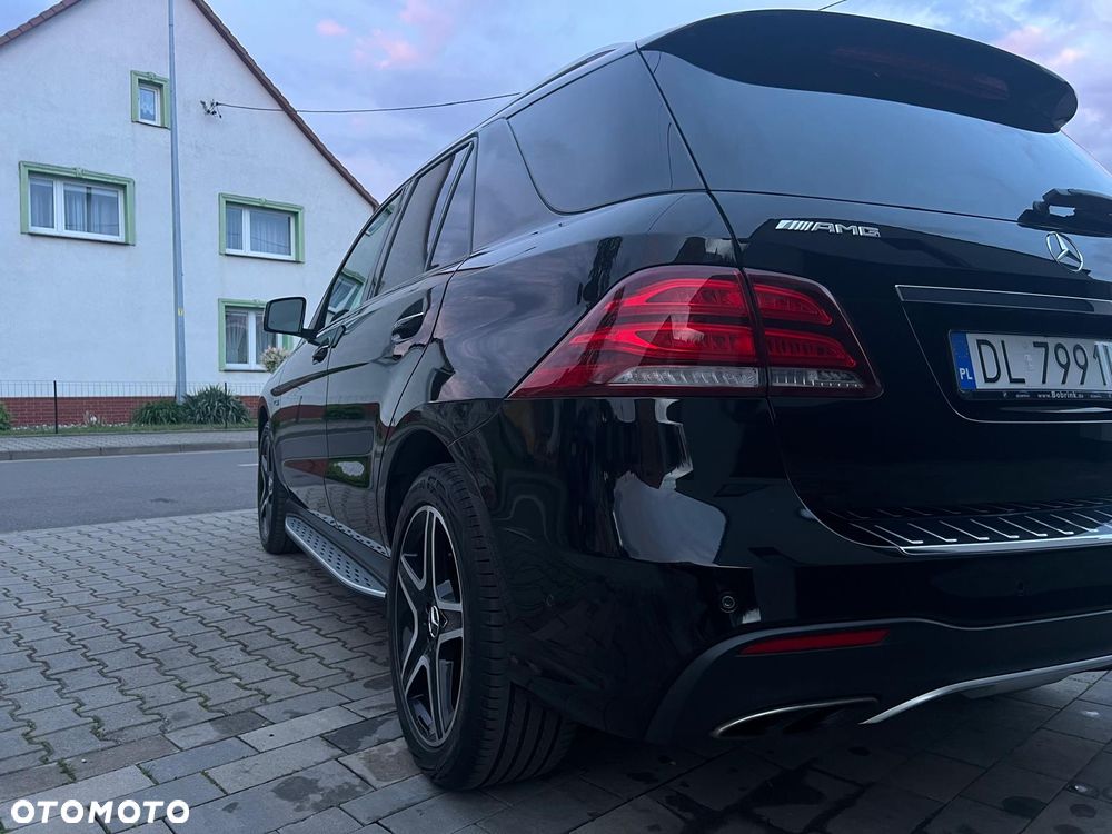 Mercedes-Benz GLE AMG 43 4Matic 9G-TRONIC AMG Line - 14