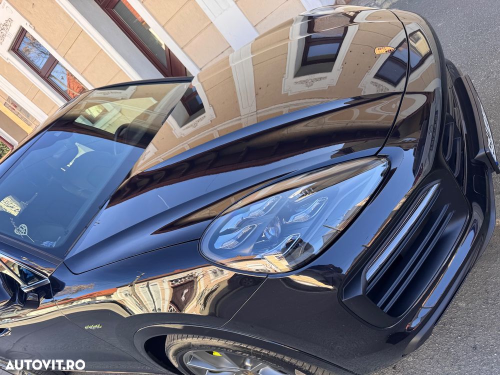 Porsche Cayenne Tiptronic S Platinum Edition - 8