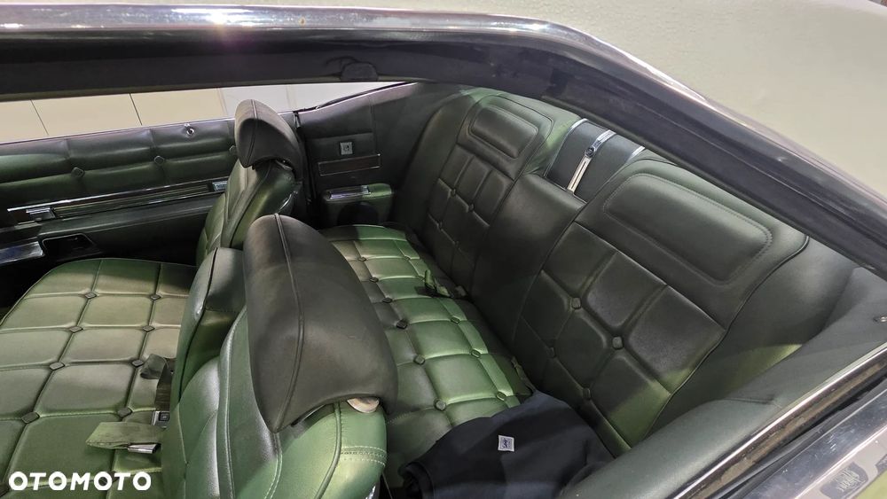 Buick Riviera - 13