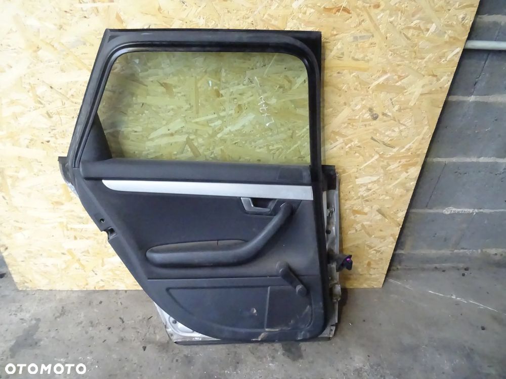 Drzwi Audi A4B7 kombi Lakier(LY7W) Lewy Tył - 10