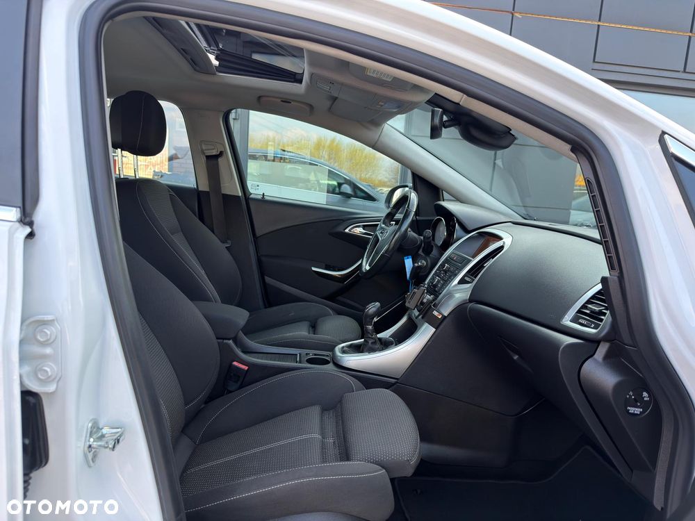 Opel Astra 1.4 Turbo Edition - 29