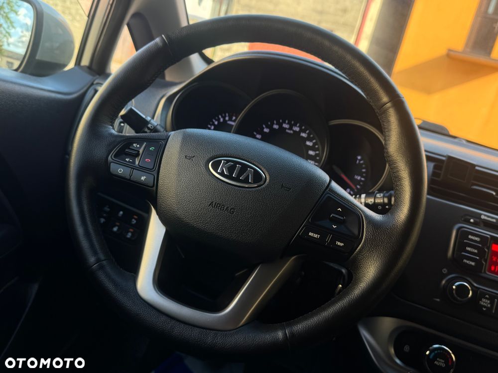 Kia Rio 1.4 Platinum Edition - 34