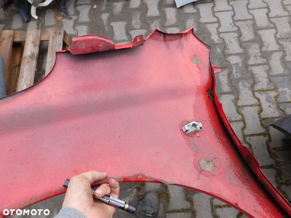 błotnik prawy przód NISSAN MICRA K12 CZERWONY - 7