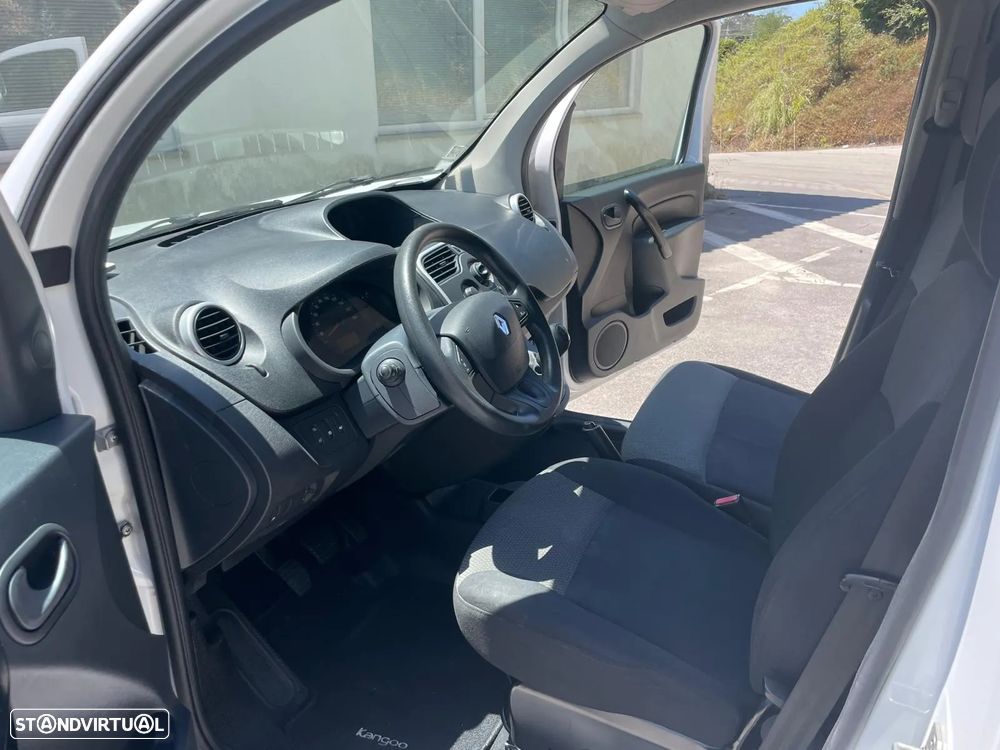 Renault KANGOO 1.5 dCi - 12