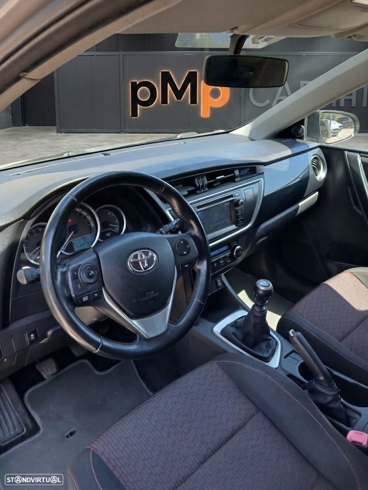 Toyota Auris 1.4 D-4D ACtive - 4