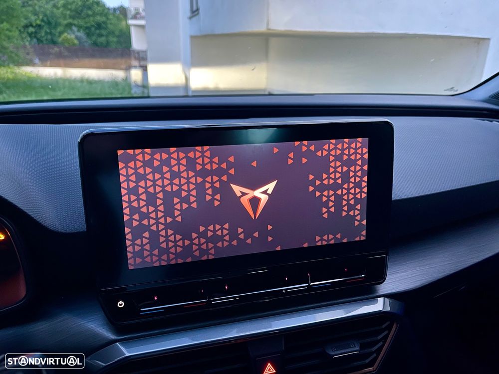 Cupra Leon Sportstourer 1.4 e-Hybrid (180 kW System) VZ - 10