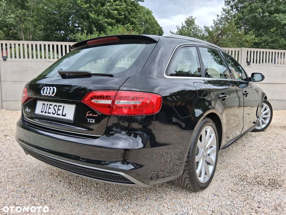 Audi A4 Avant 2.0 TDI DPF S line Sportpaket - 3