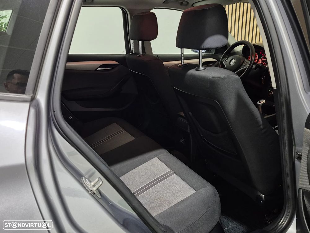 BMW X1 18 d sDrive - 27