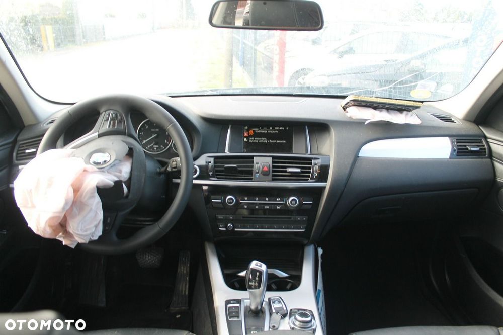 BMW X3 sDrive18d - 11