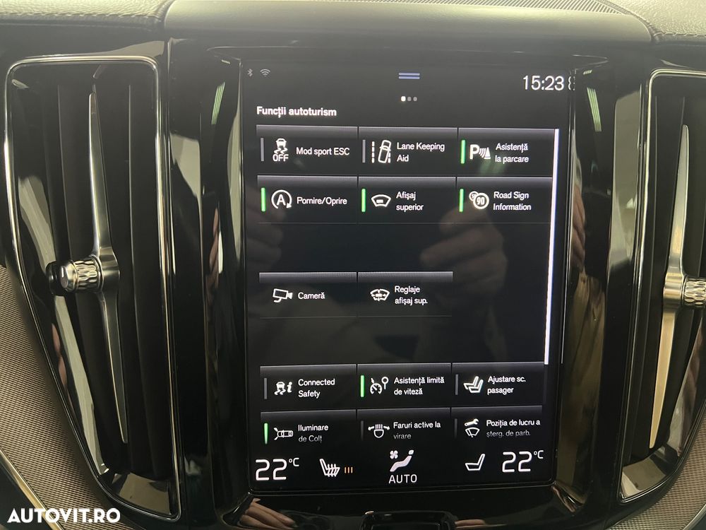 Volvo XC 60 B5 D AWD Geartronic RDesign - 28